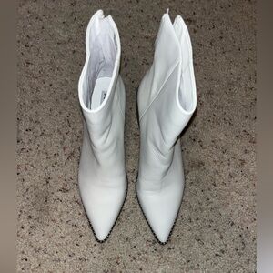 Steve Madden boots brand new never worn